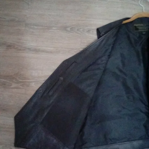 Men's Brown Coronado Leather Vest - Picture 7 of 11